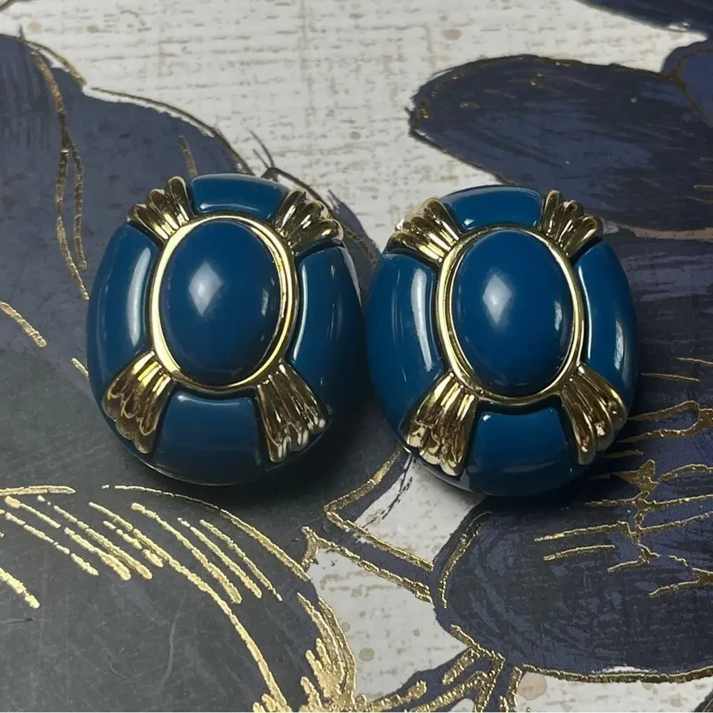 Vintage 80s Oversized Bold Blue Blue Acrylic and Gold Clip Earrings Nautical